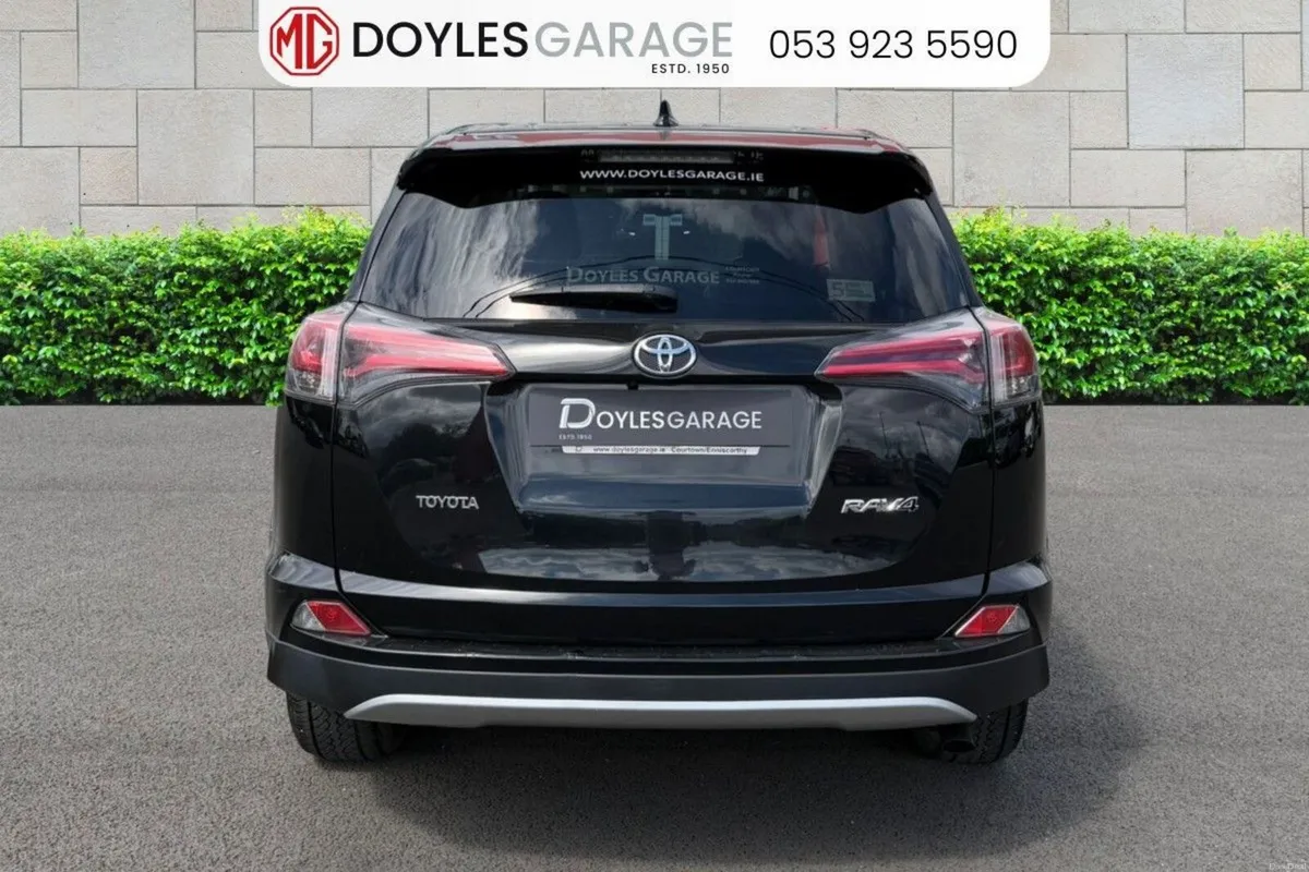 Toyota RAV4 LUNA 2WD 2.0 D-4D - Image 4