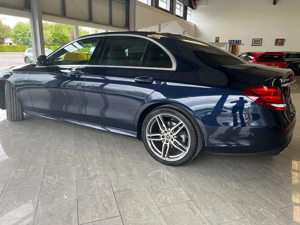 Mercedes-Benz E-Class 2019 - Image 3