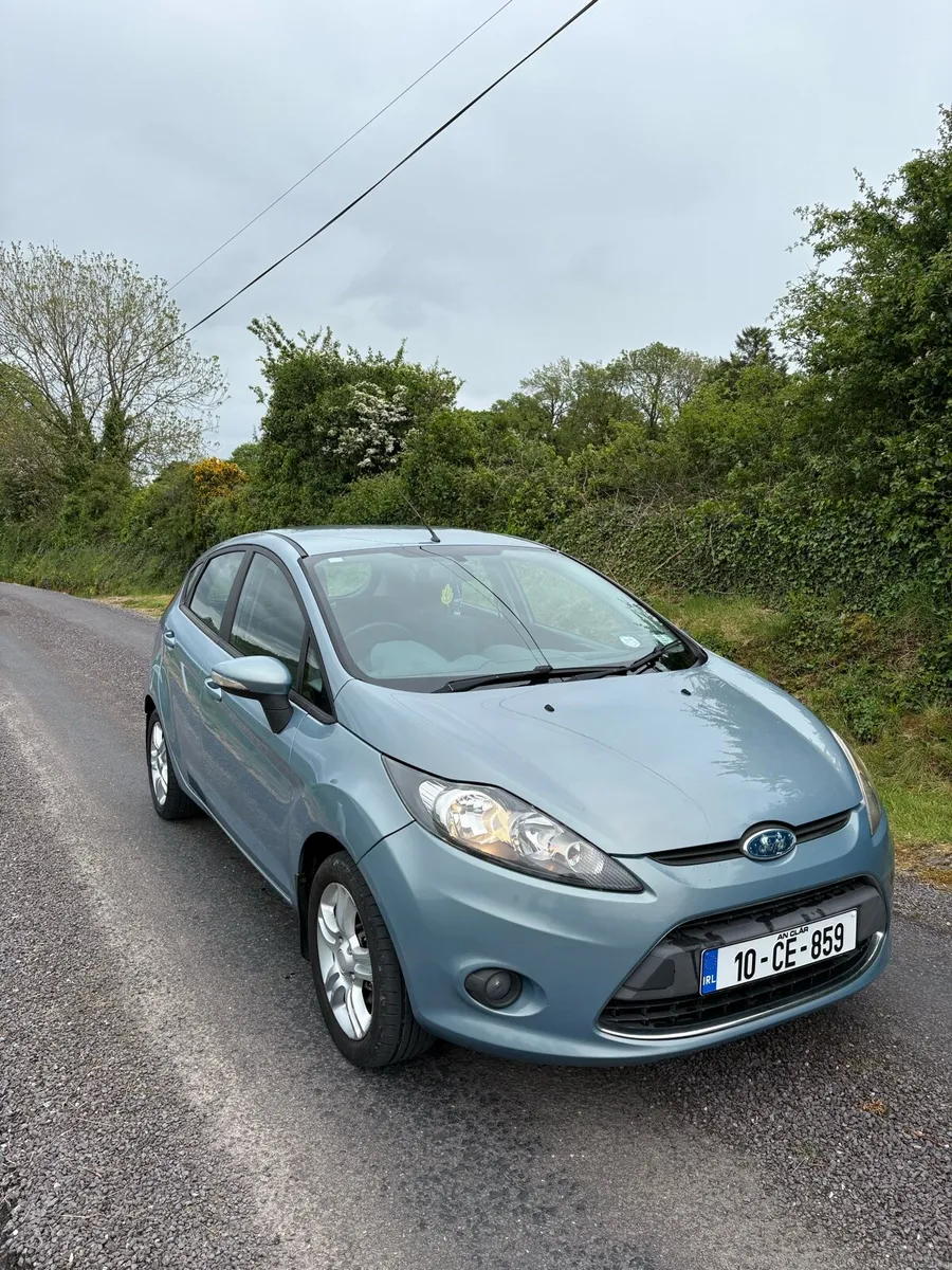 Ford fiesta 2010 !!!low mileage!!! - Image 4
