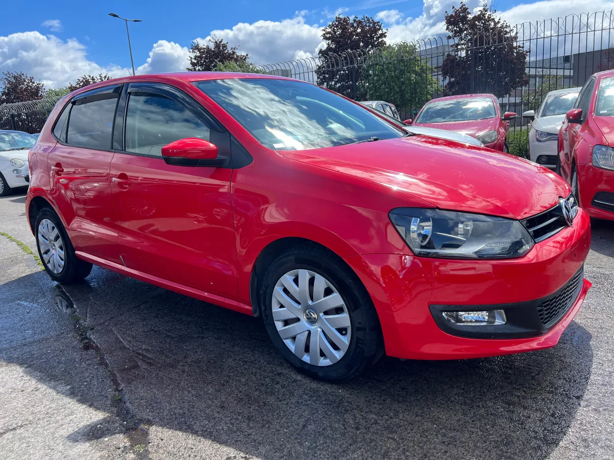 Volkswagen Polo 2013 Automatic/ only 63k km - Image 2