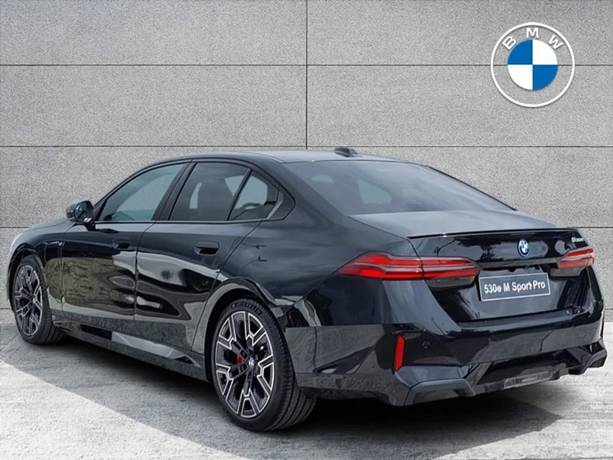 BMW 5-Series 530e M Sport Pro - Image 2