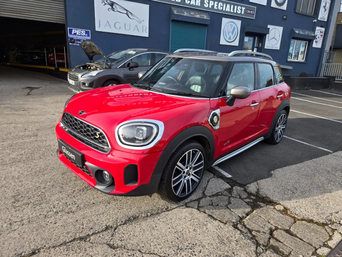 Mini Cooper C-MAN E ALL4 EXC EXCLUSIVE// SERIOUS C - Image 6