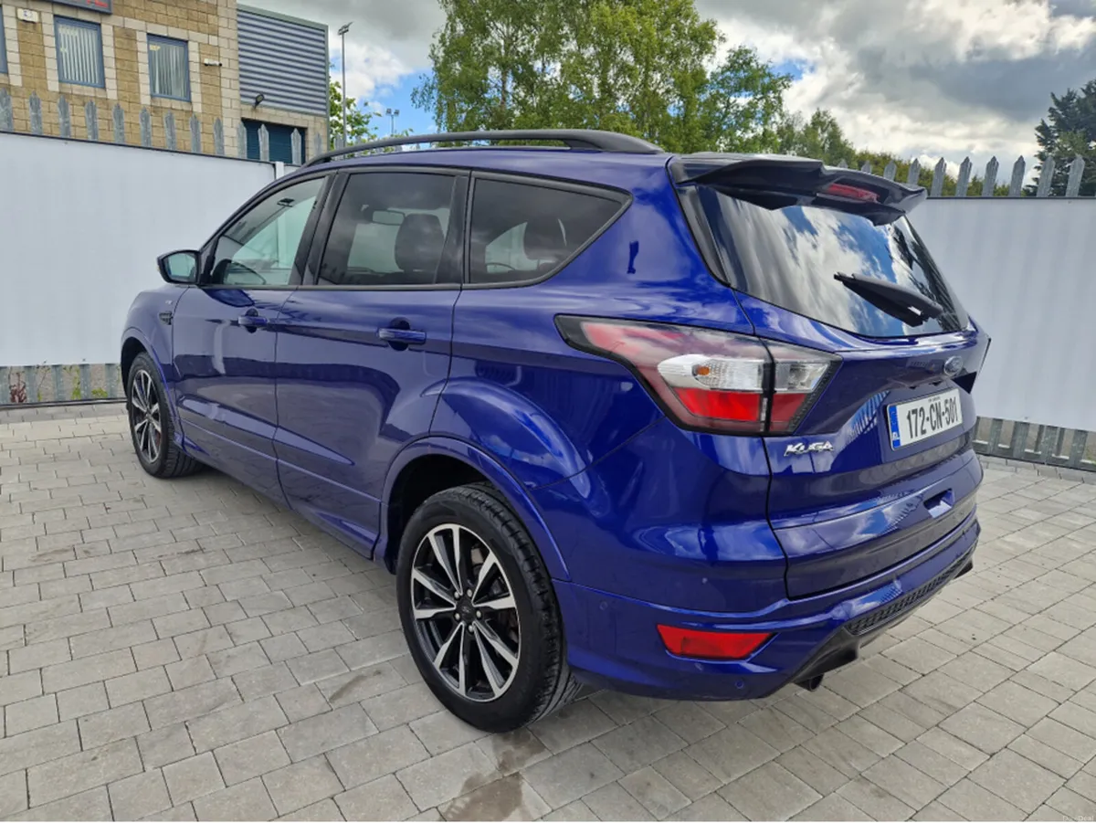 Ford Kuga 1.5 TDCI 120PS FW FWD 4DR ST-LINE - Image 6