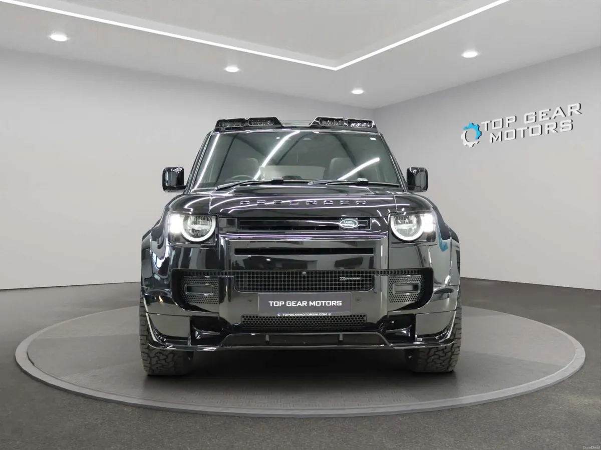 2022 Land Rover Defender X-Dynamic S D300 MHEV - Image 2