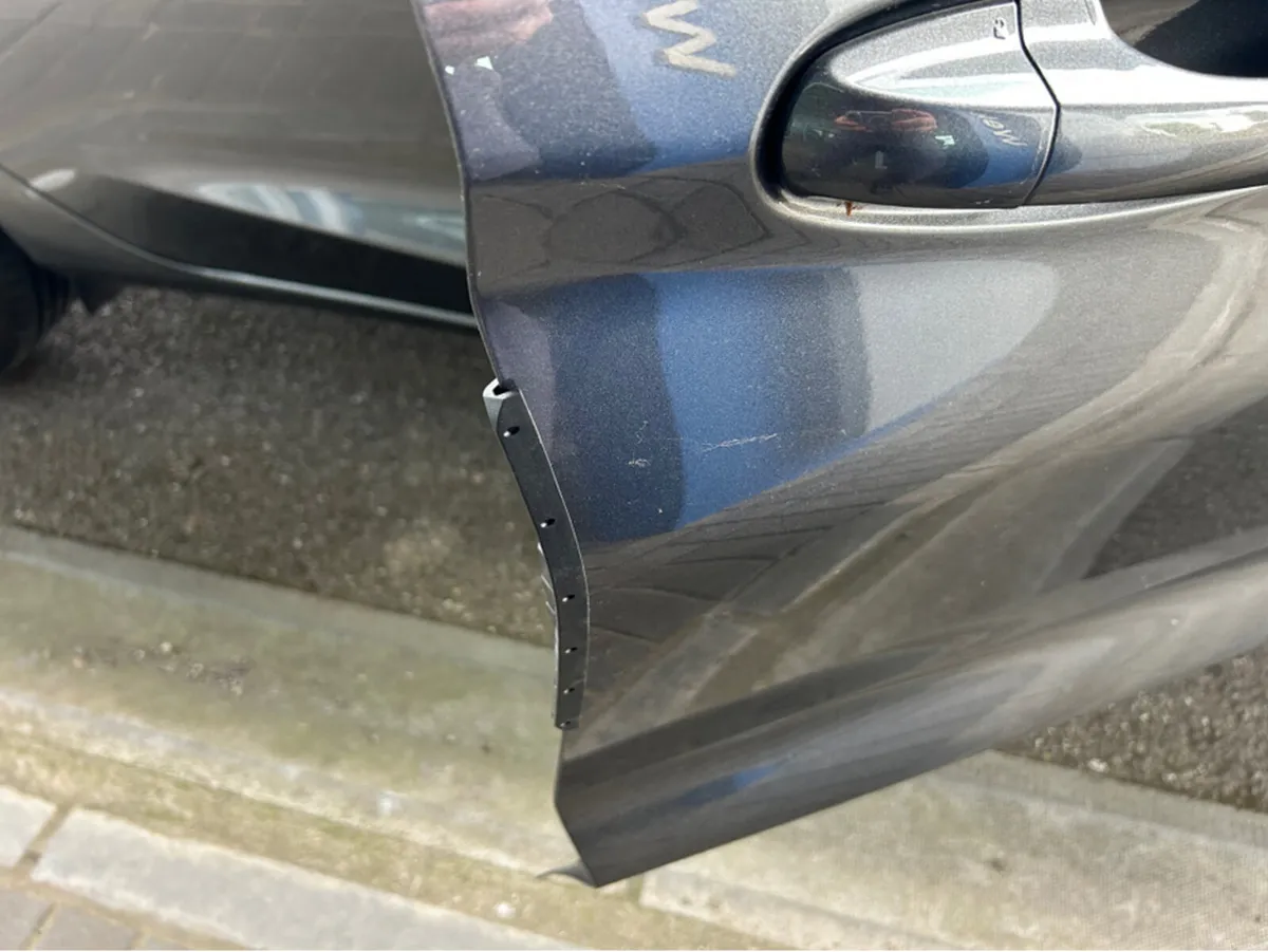 Ford Fiesta TITANIUM 1.0T 125 MHEV - Image 5
