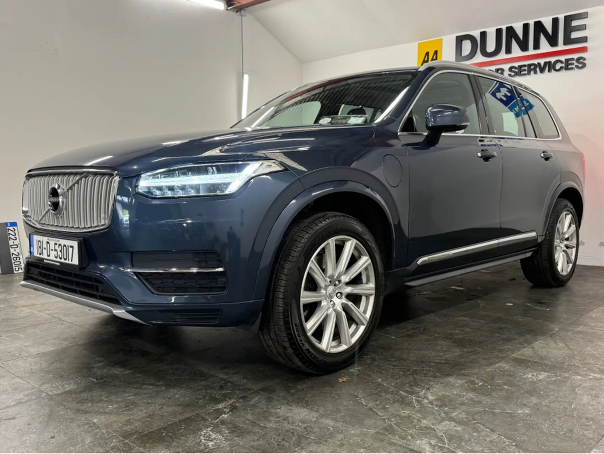 Volvo XC90 **T8 INSCRIPTION AWD **7 SEATS **PAN SU - Image 2