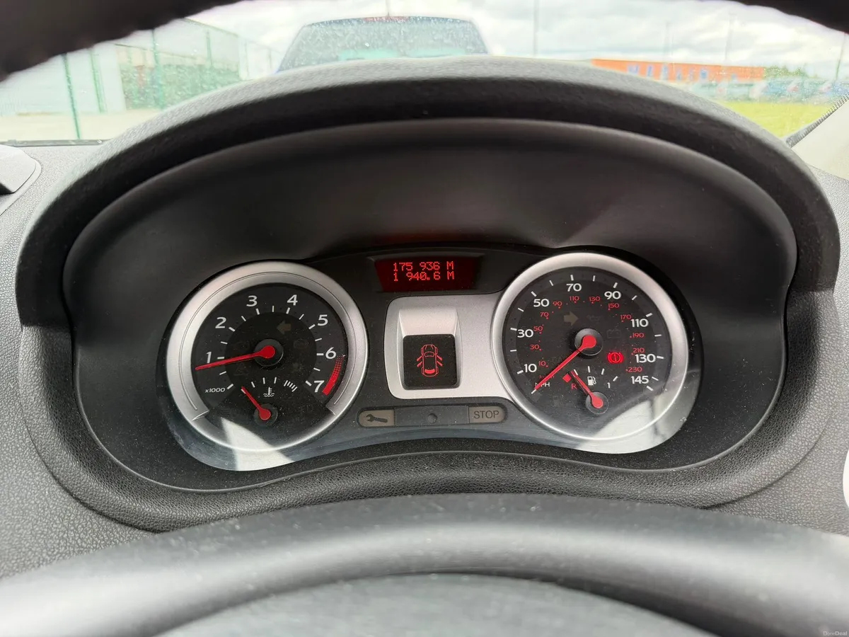 Renault clio with nct - Image 4