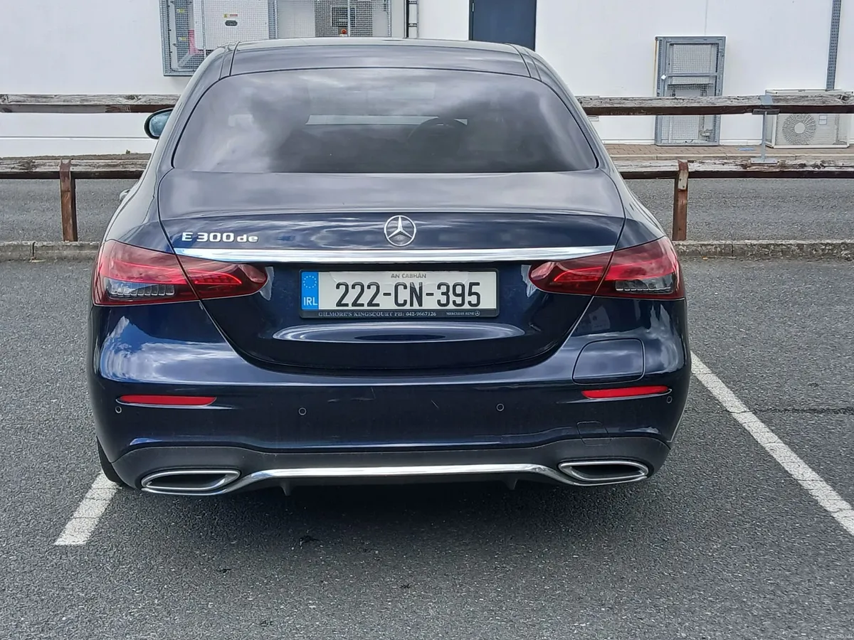 Mercedes-Benz E-Class 2022 - Image 2