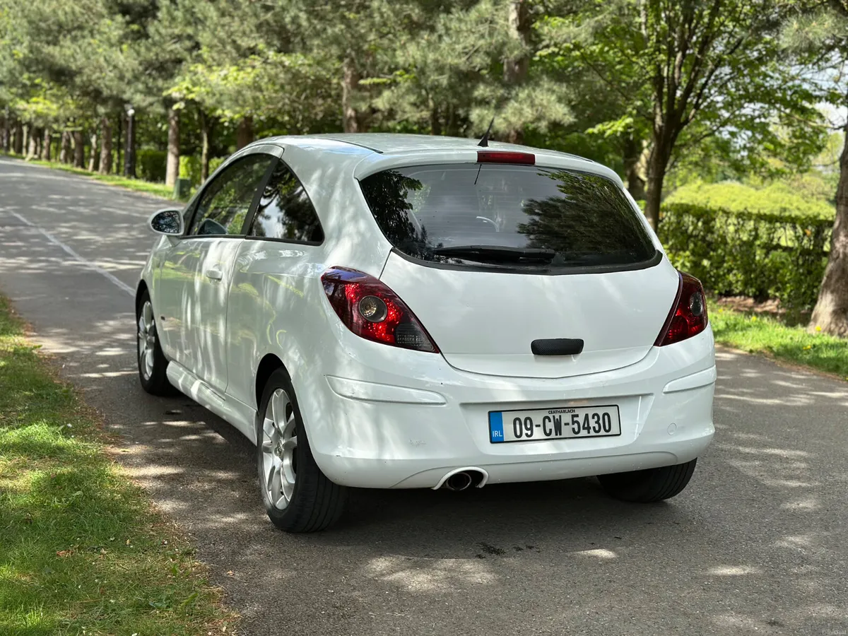 Vauxhall Corsa SXI NCT 09/26 - Image 3