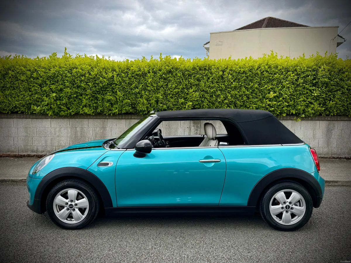 Mini Cooper 1.5 Petrol Convertible. - Image 3