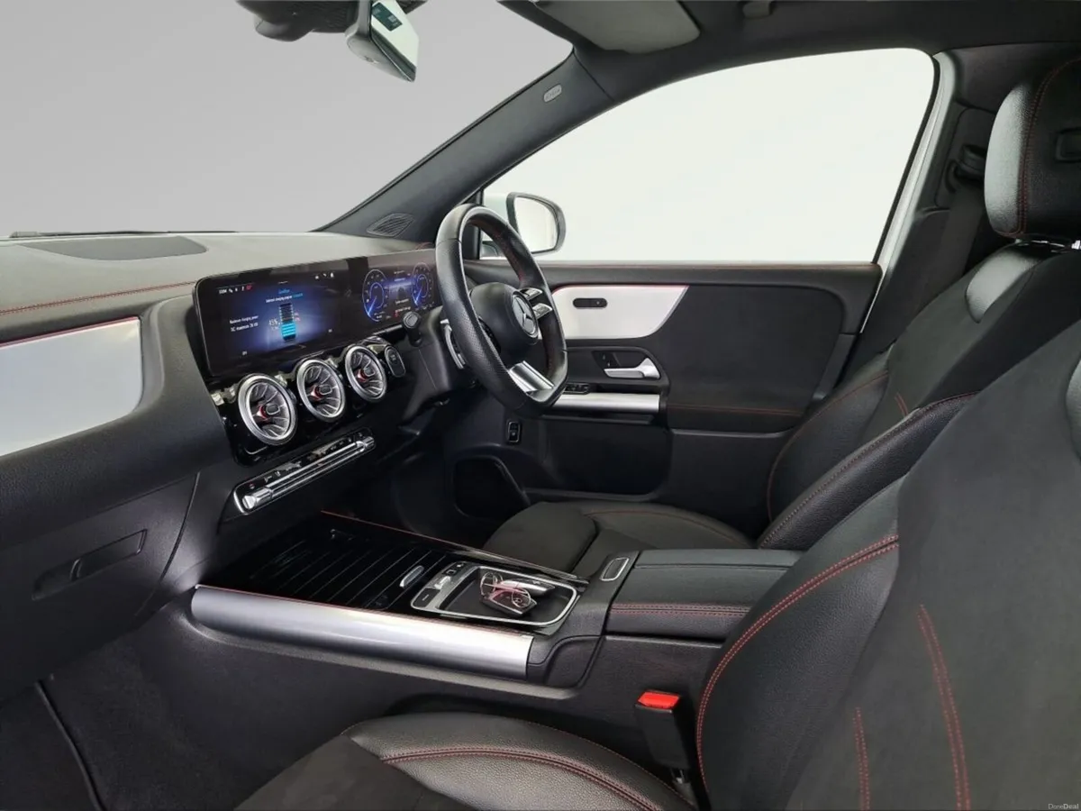 Mercedes-Benz EQA 250+ Amg Line Premium  Auto Elec - Image 4