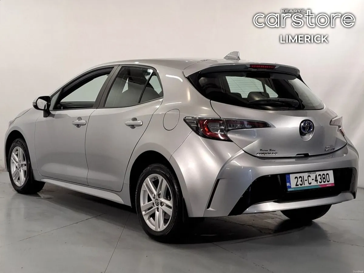 Toyota Corolla 1.8 Hybrid Luna Hatchback - Image 5
