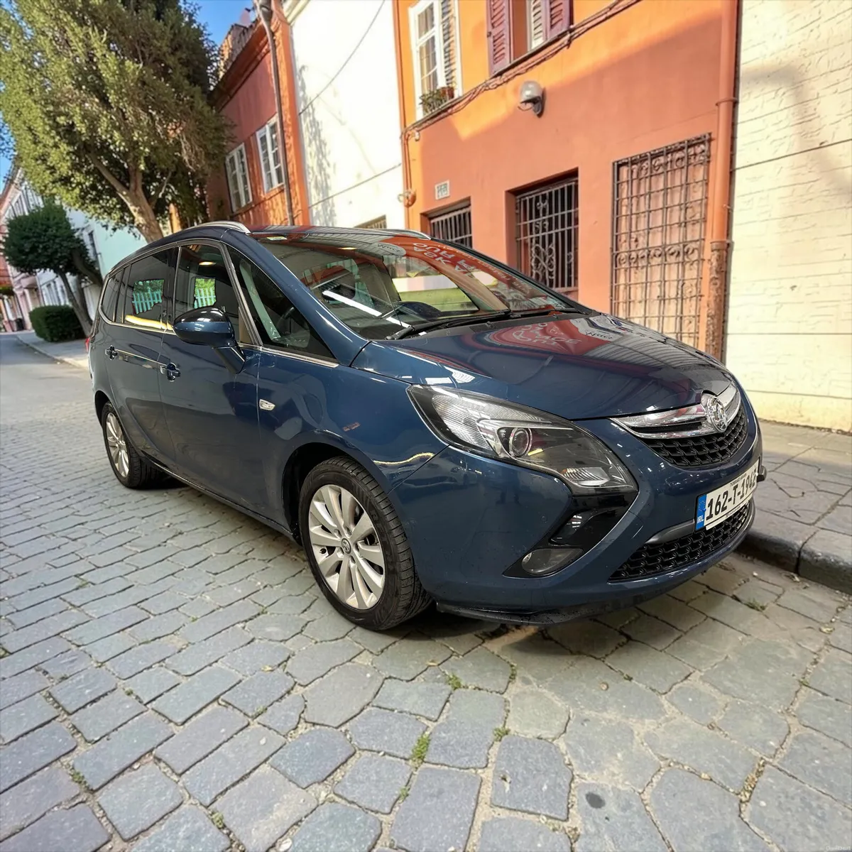 2016 Vauxhall Zafira Tourer 7-Seater High Spec - Image 1