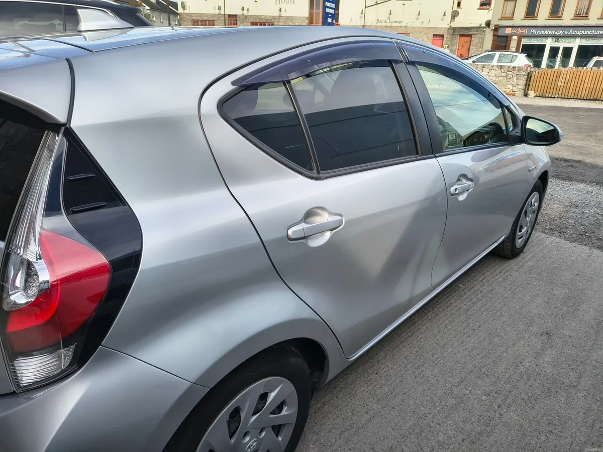 Toyota Aqua 191 Hybrid 1.5 - Image 5