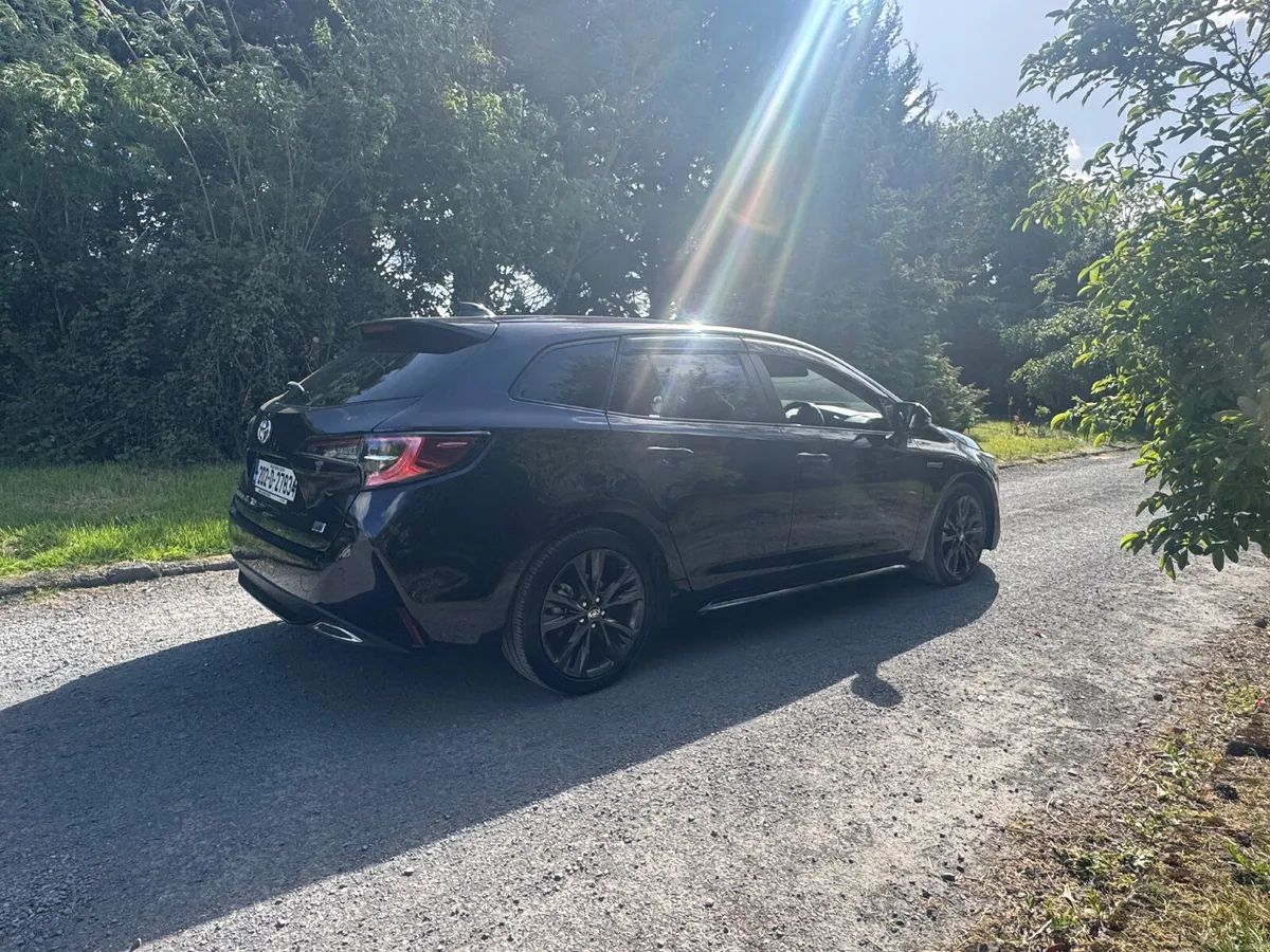2020 Toyota Corolla Touring Sports 1.8 Hybrid Auto - Image 3