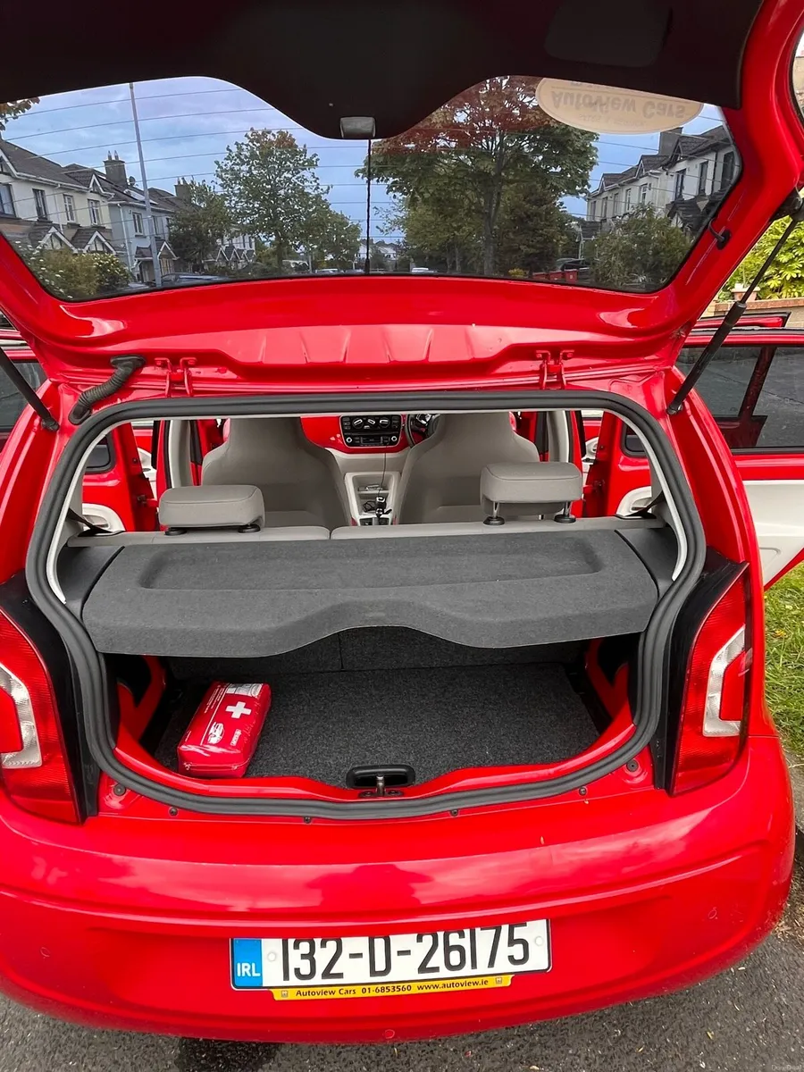 Volkswagen Up! 2013 - Image 2