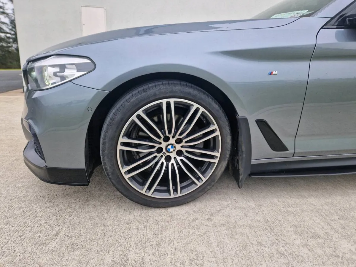 2018 (181) BMW 520D M SPORT AUTO 4DR SALOON - Image 4