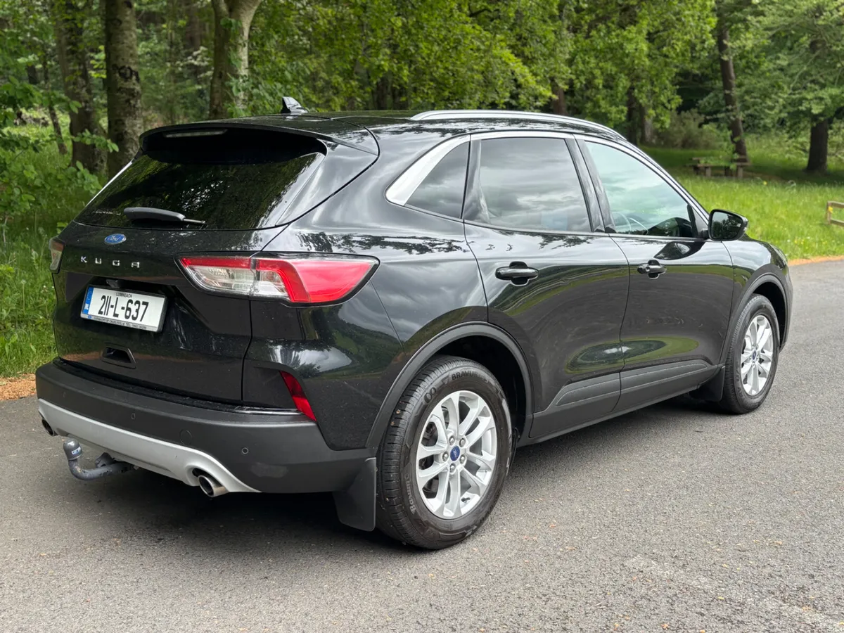 2021 Ford Kuga 1.5 diesel Titanium Model!! - Image 3