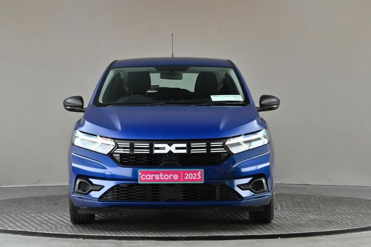 Dacia Sandero 1.0 TCE ESSENTIAL 90BHP 5SPD NBI - Image 2