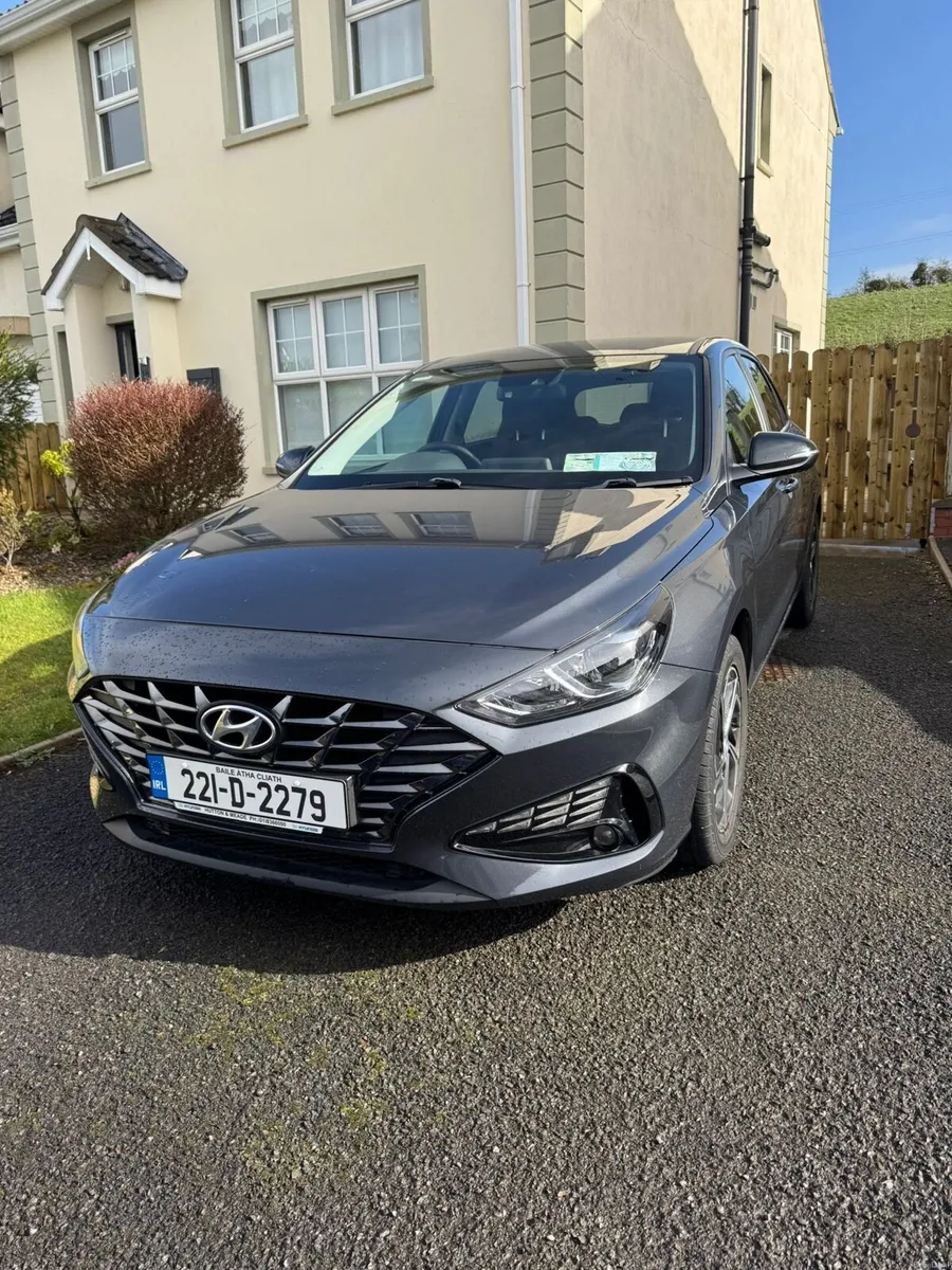 2022 Hyundai i30 Deluxe 5dr - Image 2