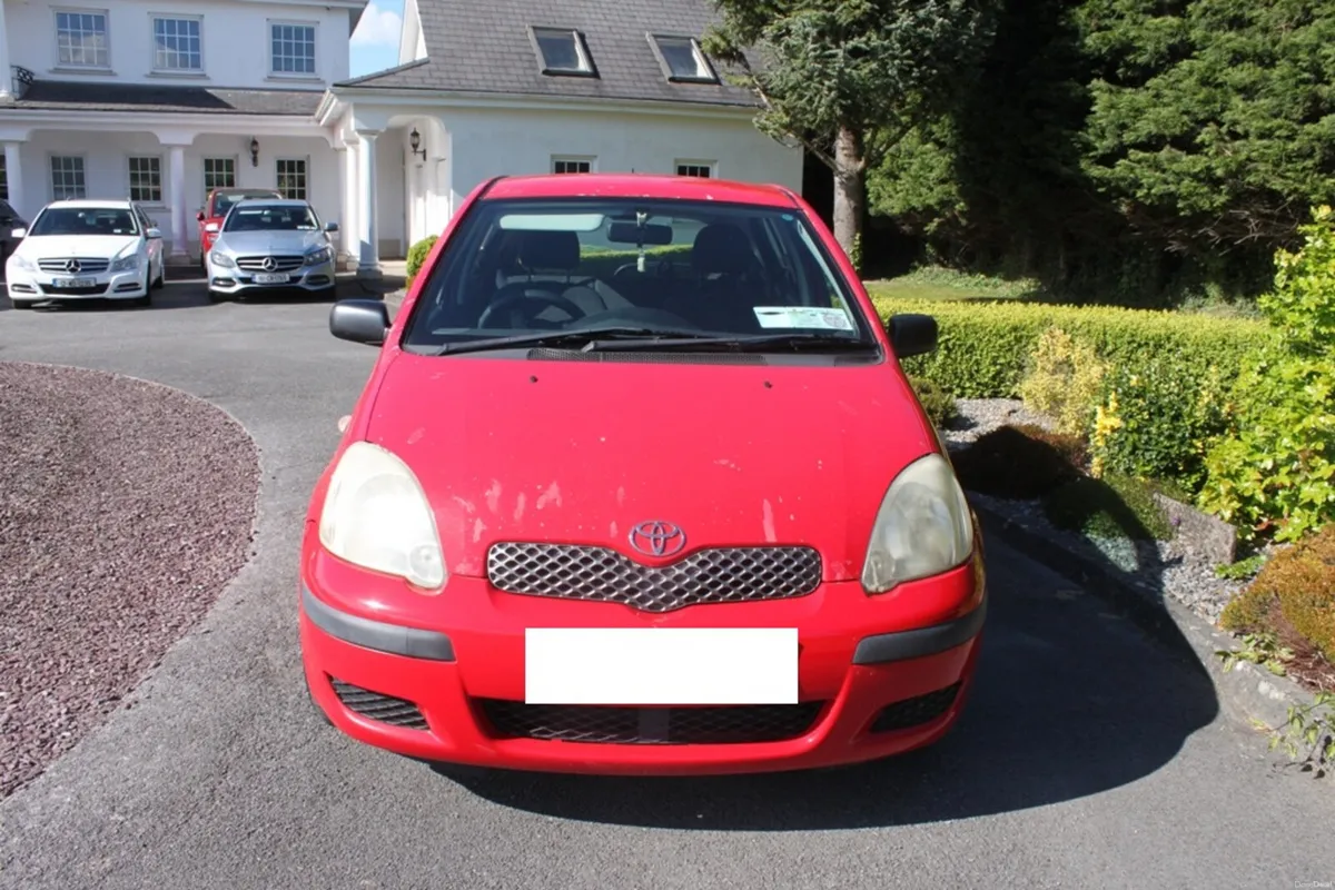 Toyota Yaris 1.0 Terra,  2004 - Image 1