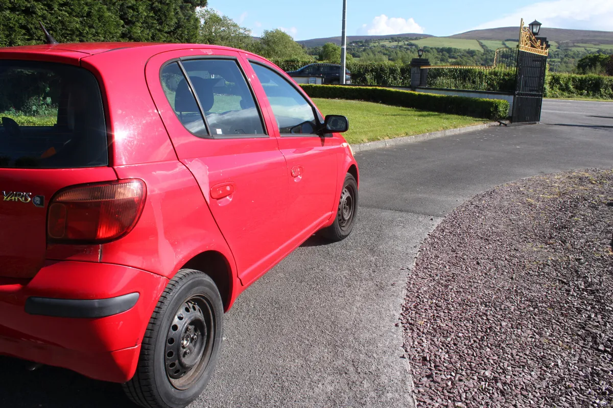 Toyota Yaris 1.0 Terra,  2004 - Image 3