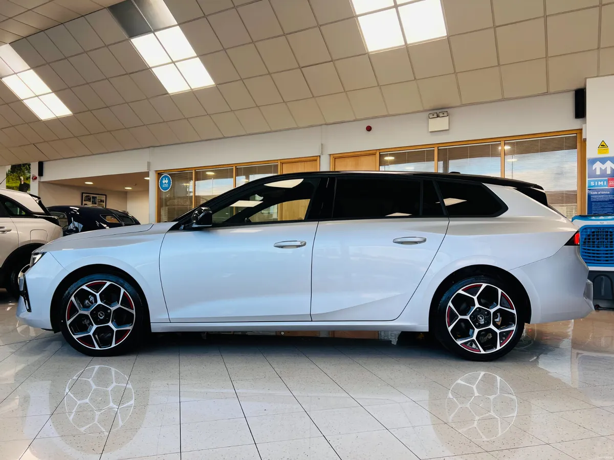 Amazing Car Top Spec GS New Generation Opel Astra - Image 1