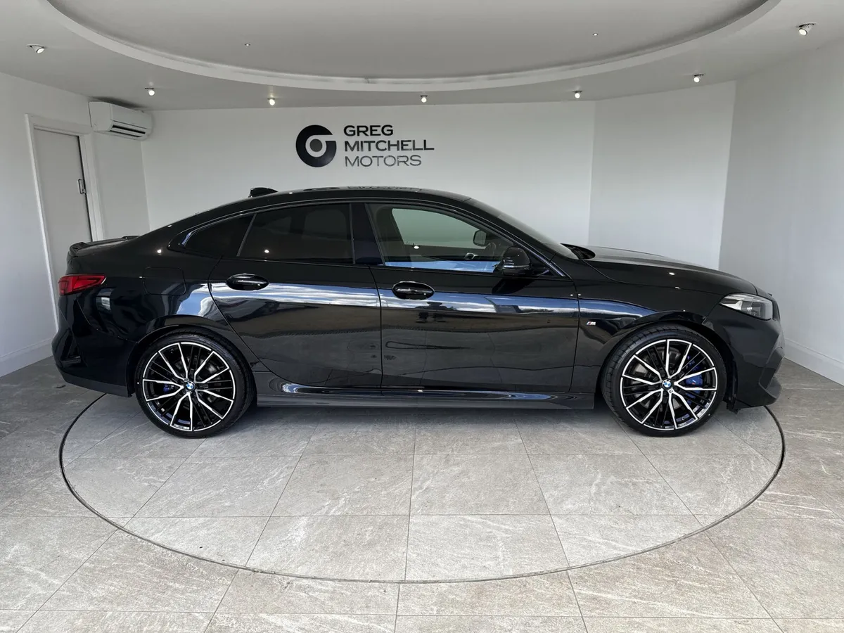 BMW 2-Series 2023 - Image 4