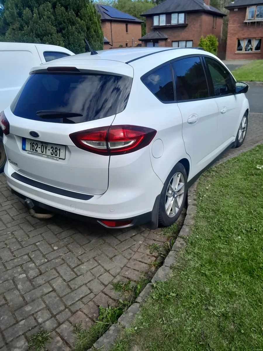 Ford C-Max 2016 - Image 1