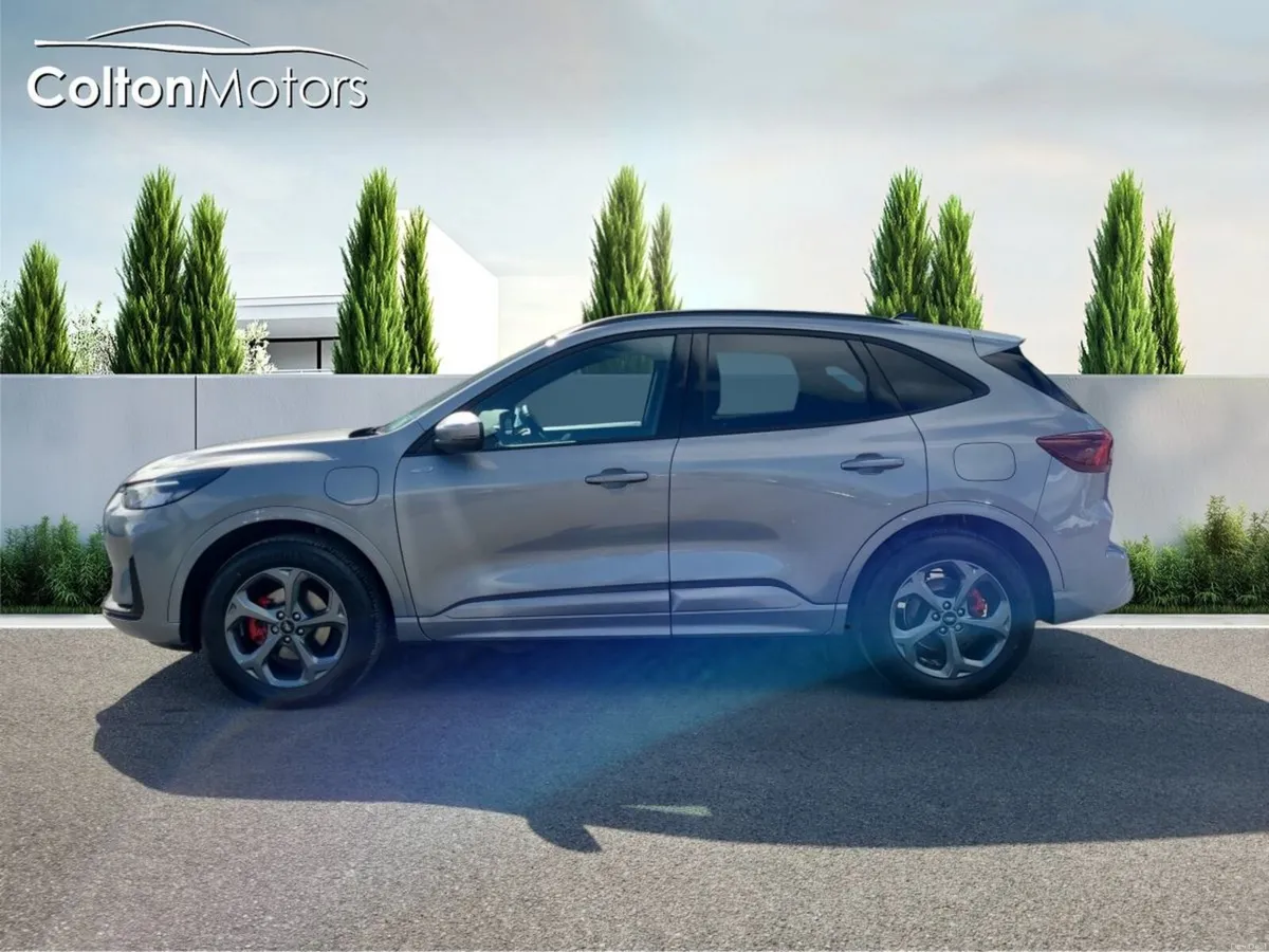 Ford Kuga 2.5 Duratec 243PS PHEV ST-Line Auto - Image 6