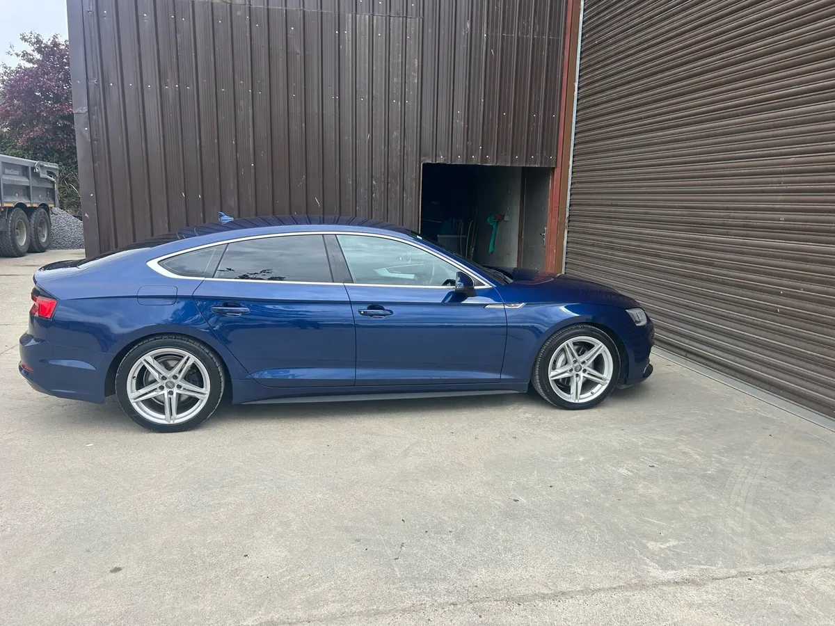Audi A5 - Image 2
