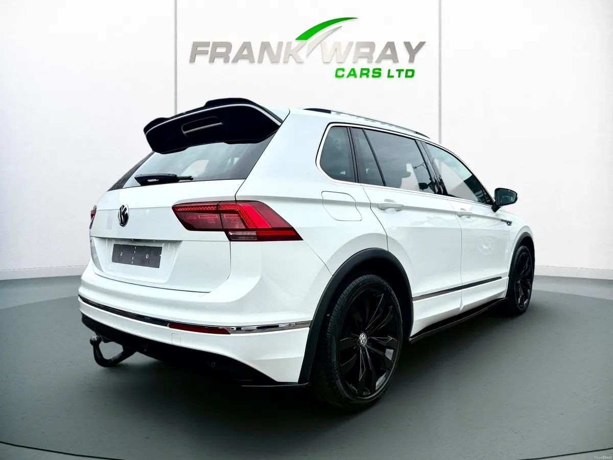 2018 VOLKSWAGEN TIGUAN R-LINE 2.0 TDI 150 BHP MINT - Image 5