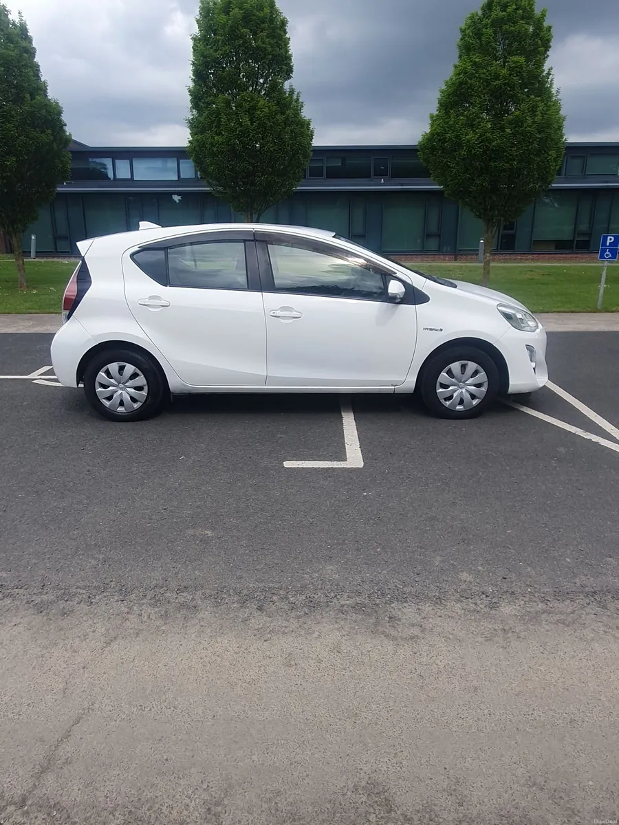 Toyota Aqua 2016 1.5 automatic - Image 1