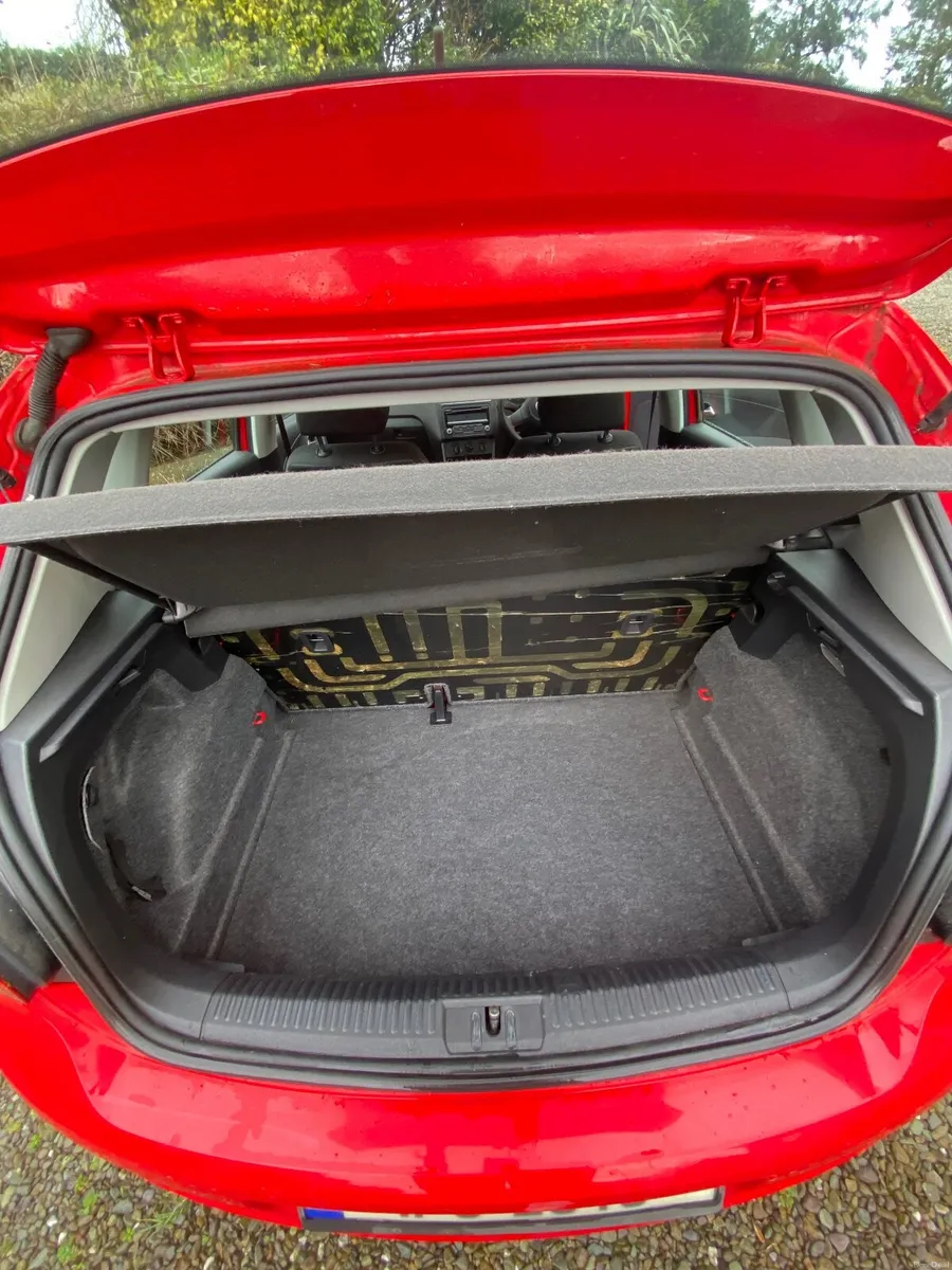 Volkswagen Polo 2011 - Image 4