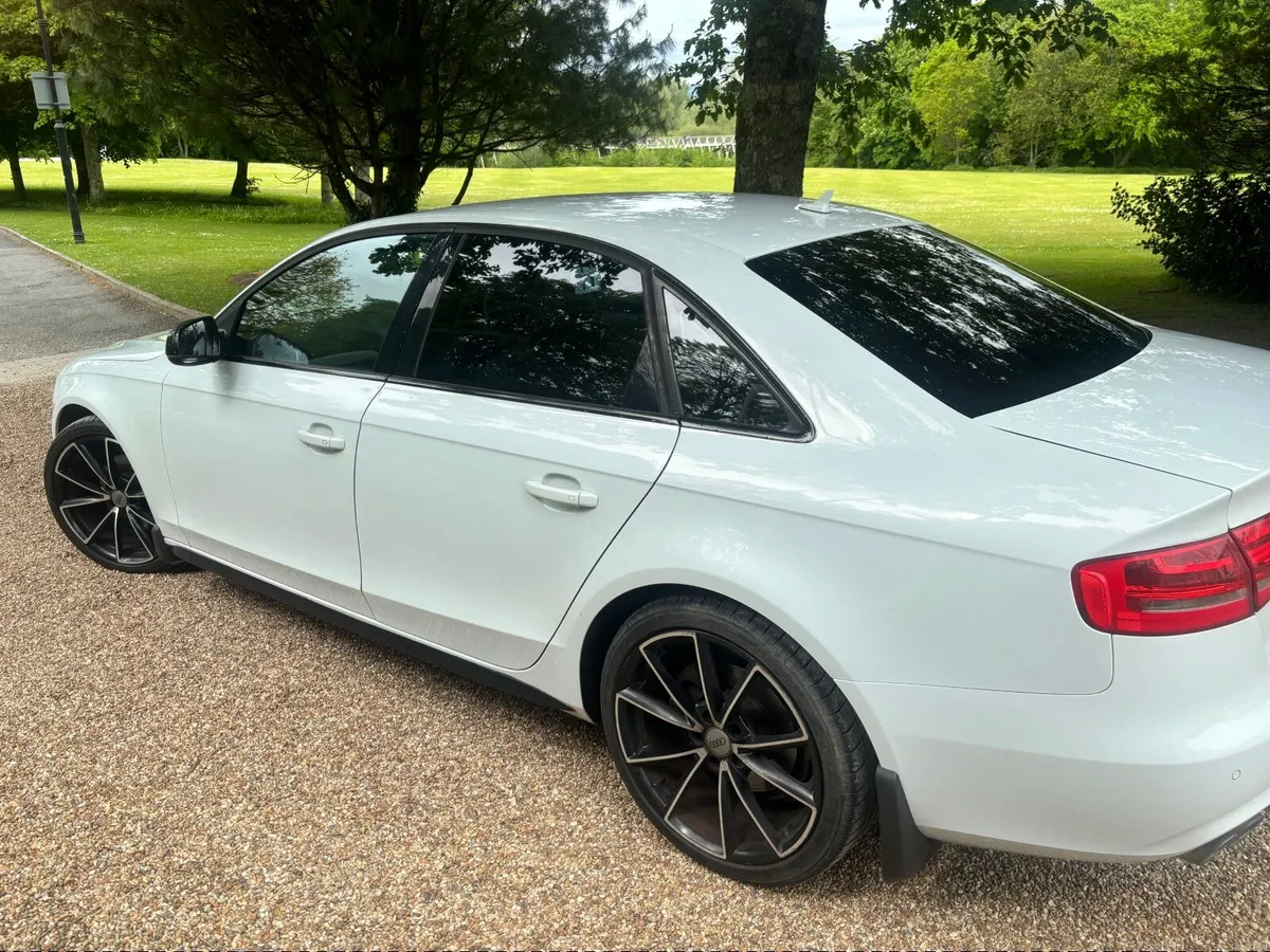 2014 Audi A4 black, edition ultra 2.0 TDI 143 bhp - Image 3
