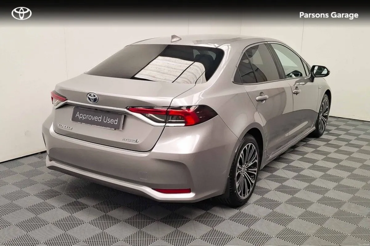 Toyota Corolla HYB LUNA SPORT 4DR AUTO - Image 2