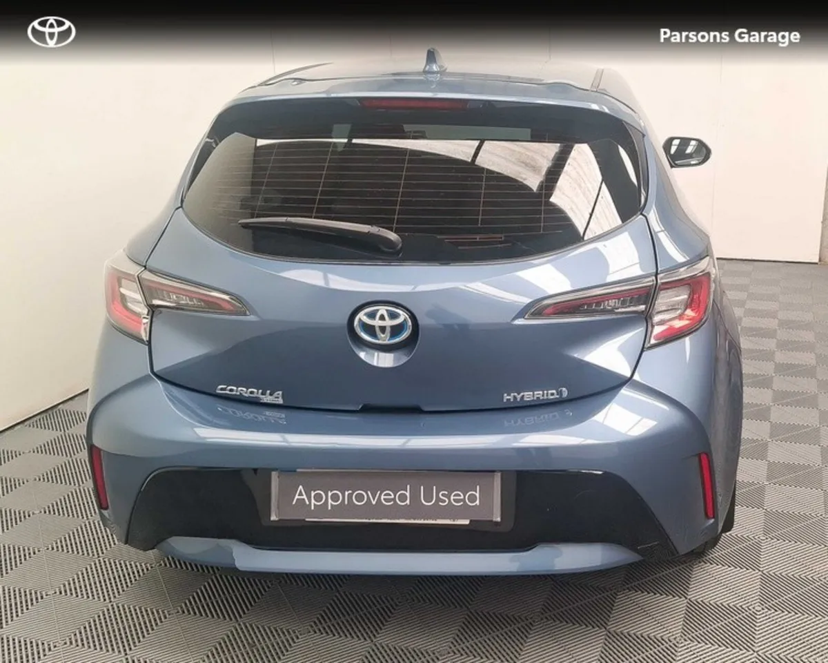 Toyota Corolla HYBRID LUNA H/B 4DR AUTO - Image 4