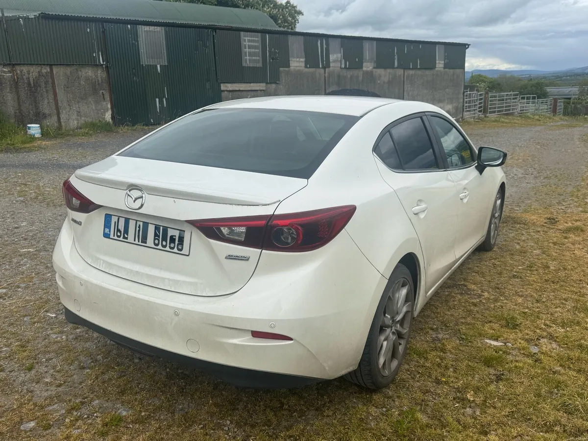 Mazda 3 - Image 4