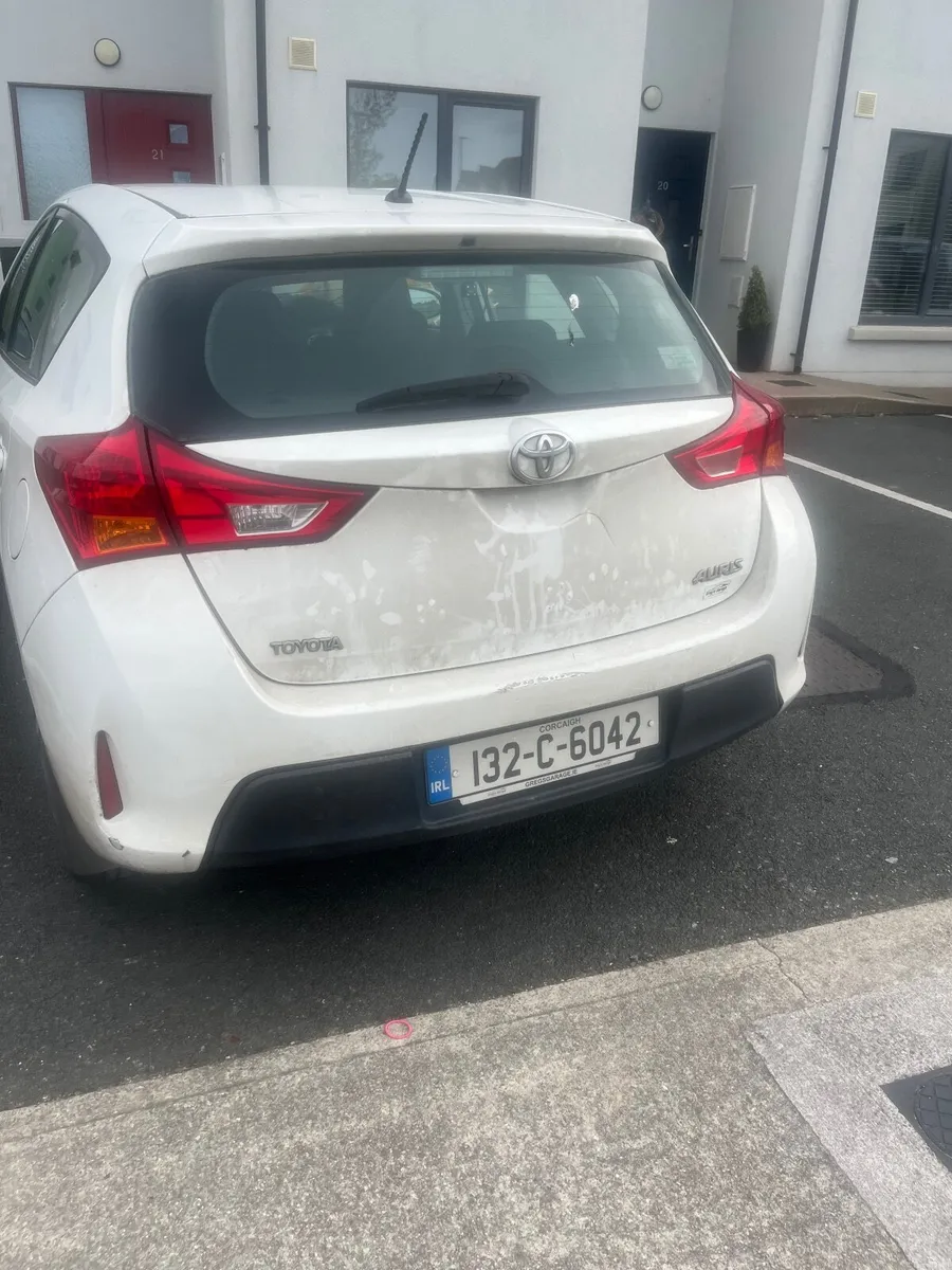 Toyota Auris 2013 - Image 4