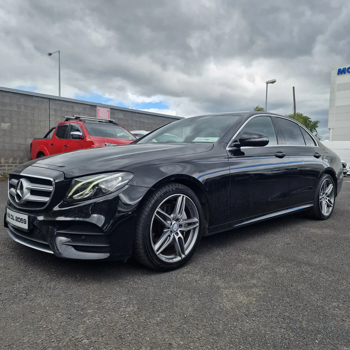 Mercedes-Benz E-Class 2016 Amg Line Low miles - Image 3