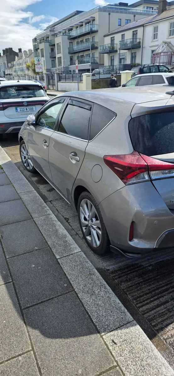 Toyota Auris 2014 - Image 1