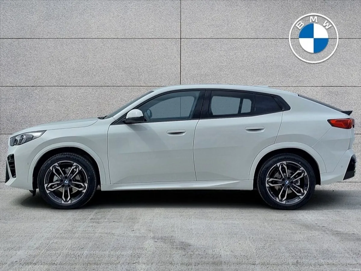 BMW iX2 iX2 eDrive20 M Sport - Image 3