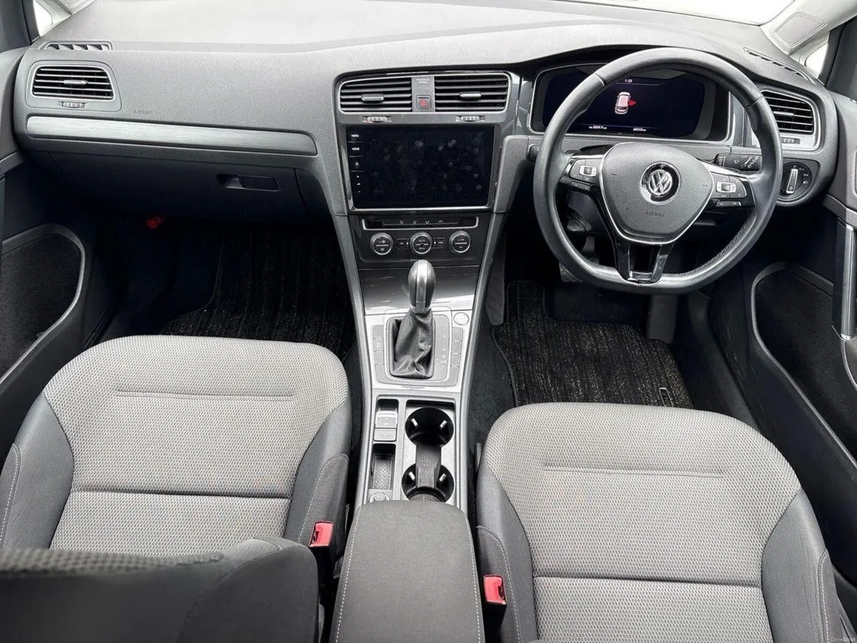 Volkswagen Golf 1.2 - Image 2