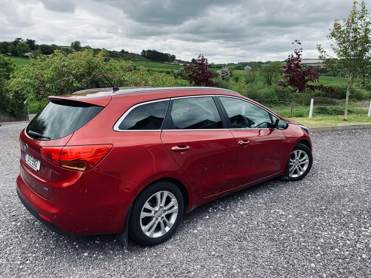 Kia Ceed 2013 taxed n tested . mint . - Image 2