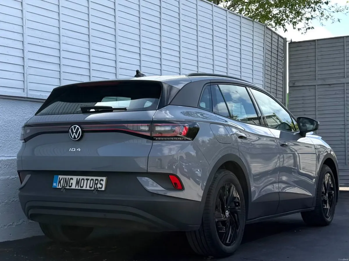 Volkswagen ID.4 2023 / LONG RANGE 77KWH PRO 200bhp - Image 3