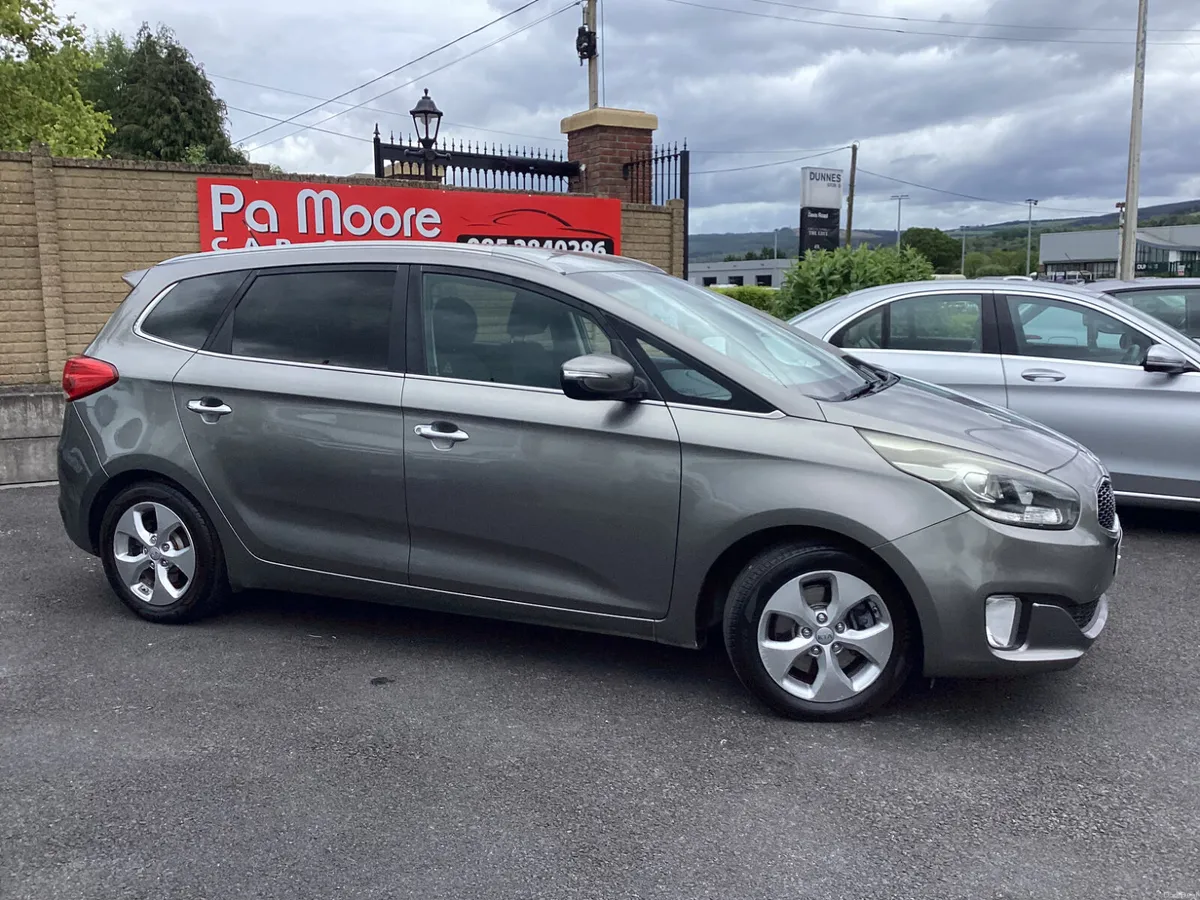 Kia Carens ** CAMERA * 7 SEATER - Image 2