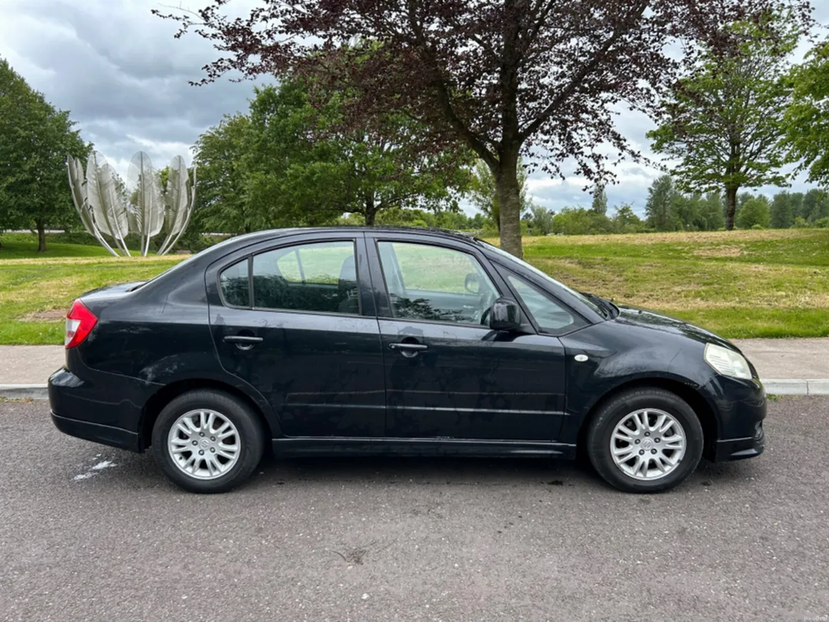 Suzuki SX4 NCT 01-27 1.6 GLX 4DR - Image 3