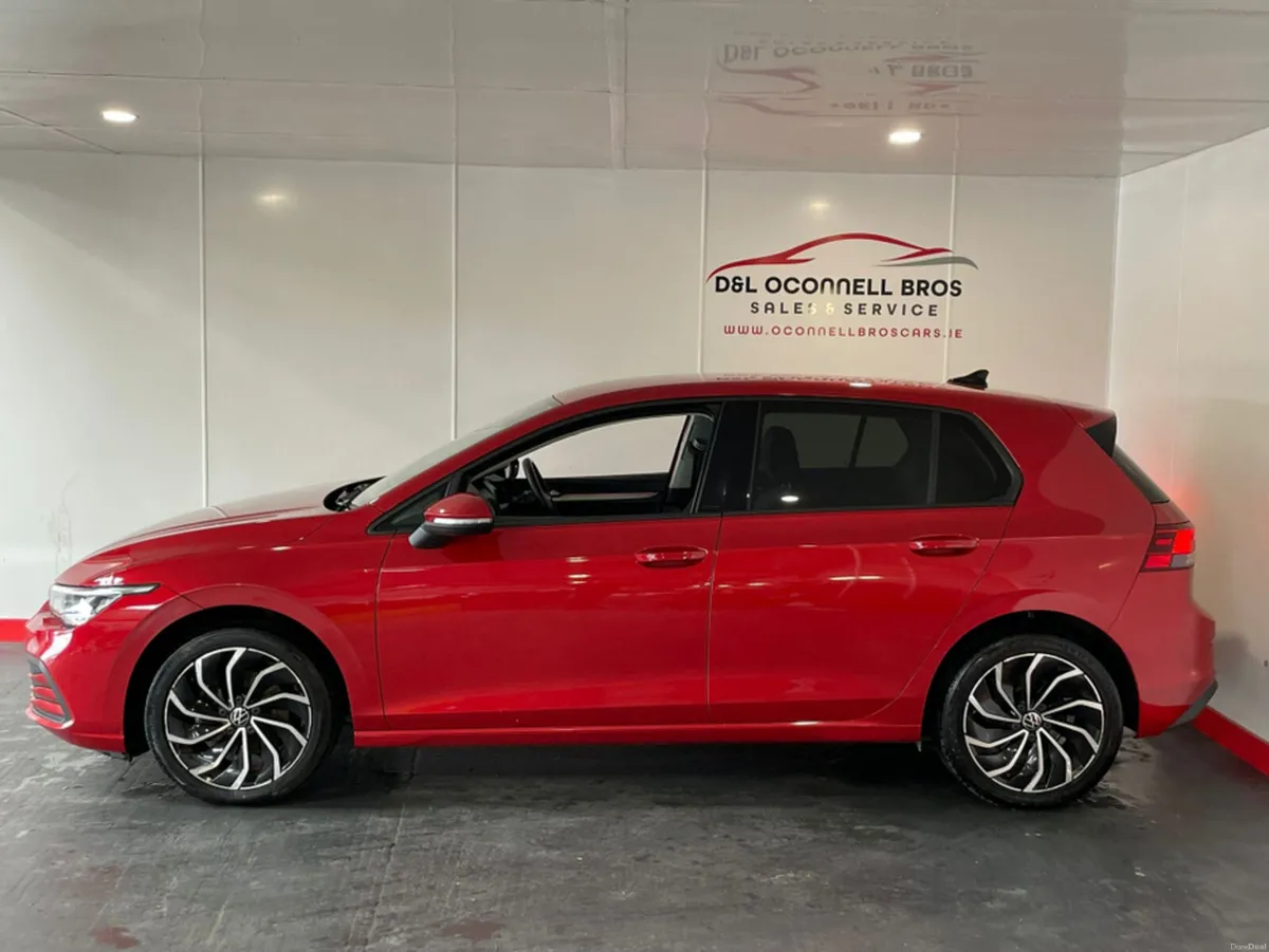 Volkswagen Golf SE 2.0 TDI 115HP 5DR - Image 3