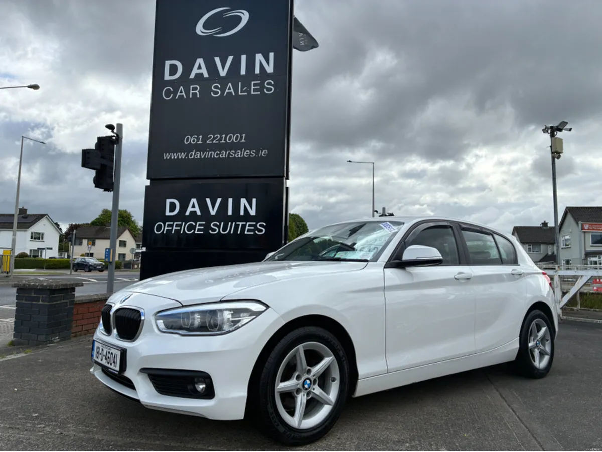 BMW 1-Series D SE BUSINESS 5DR - Image 1