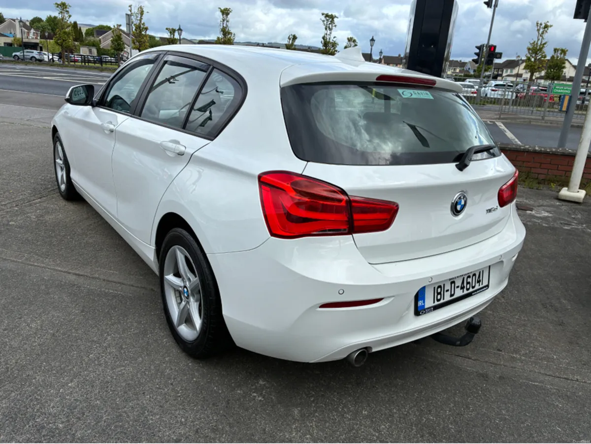 BMW 1-Series D SE BUSINESS 5DR - Image 3